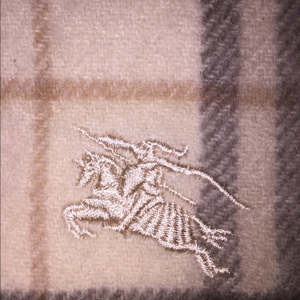 authentic BURBERRY beige nova chek wool scarf - Picture 4 of 6